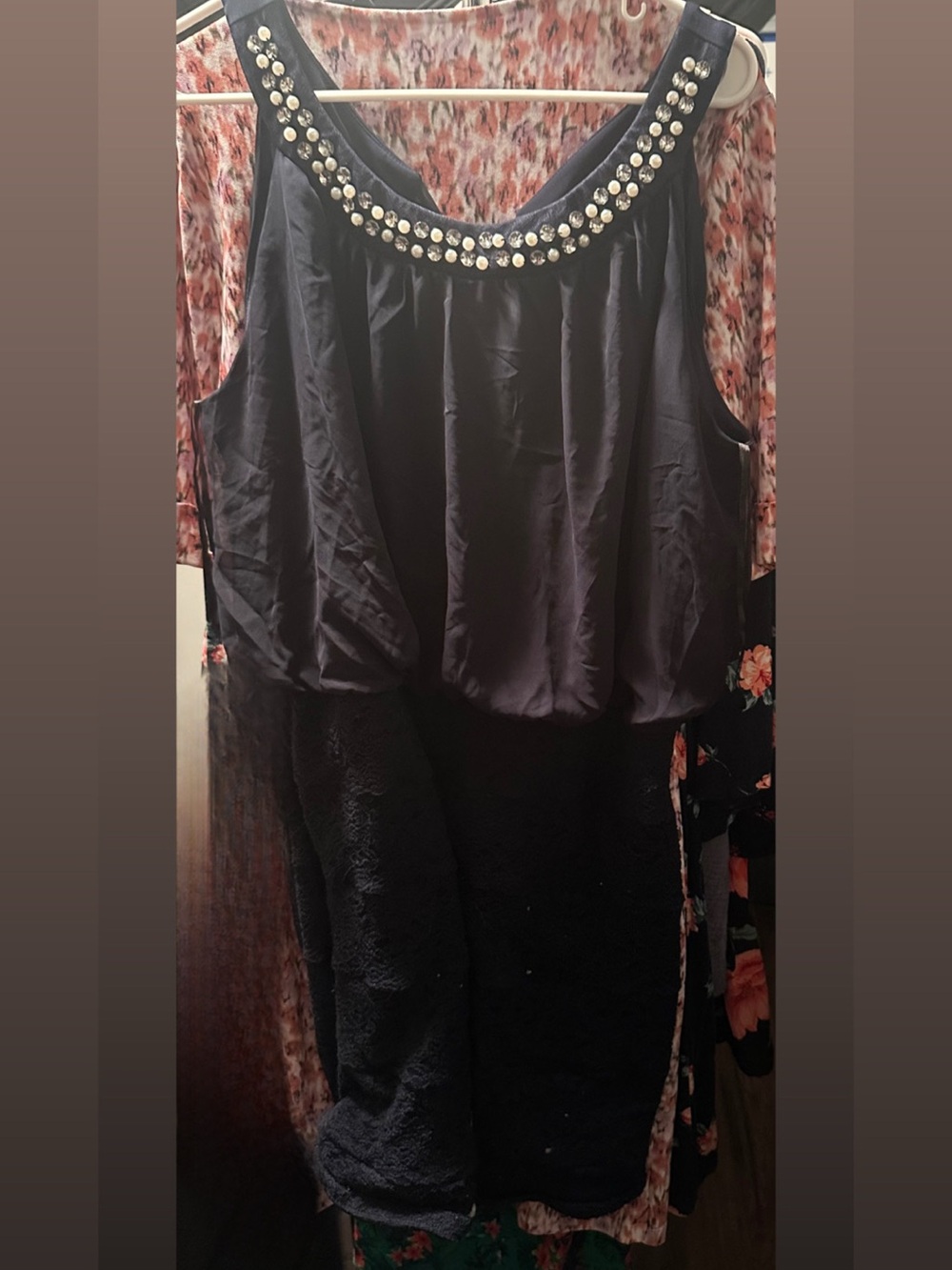 Embellished Black Sleeveless Cocktail Dress